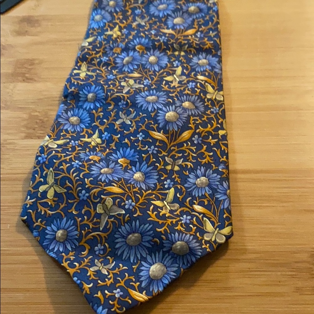 Tie